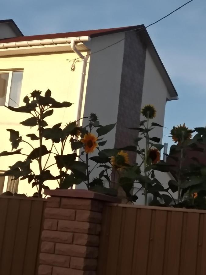 Бутік-Отель "Lavanda" Myrhorod Bagian luar foto